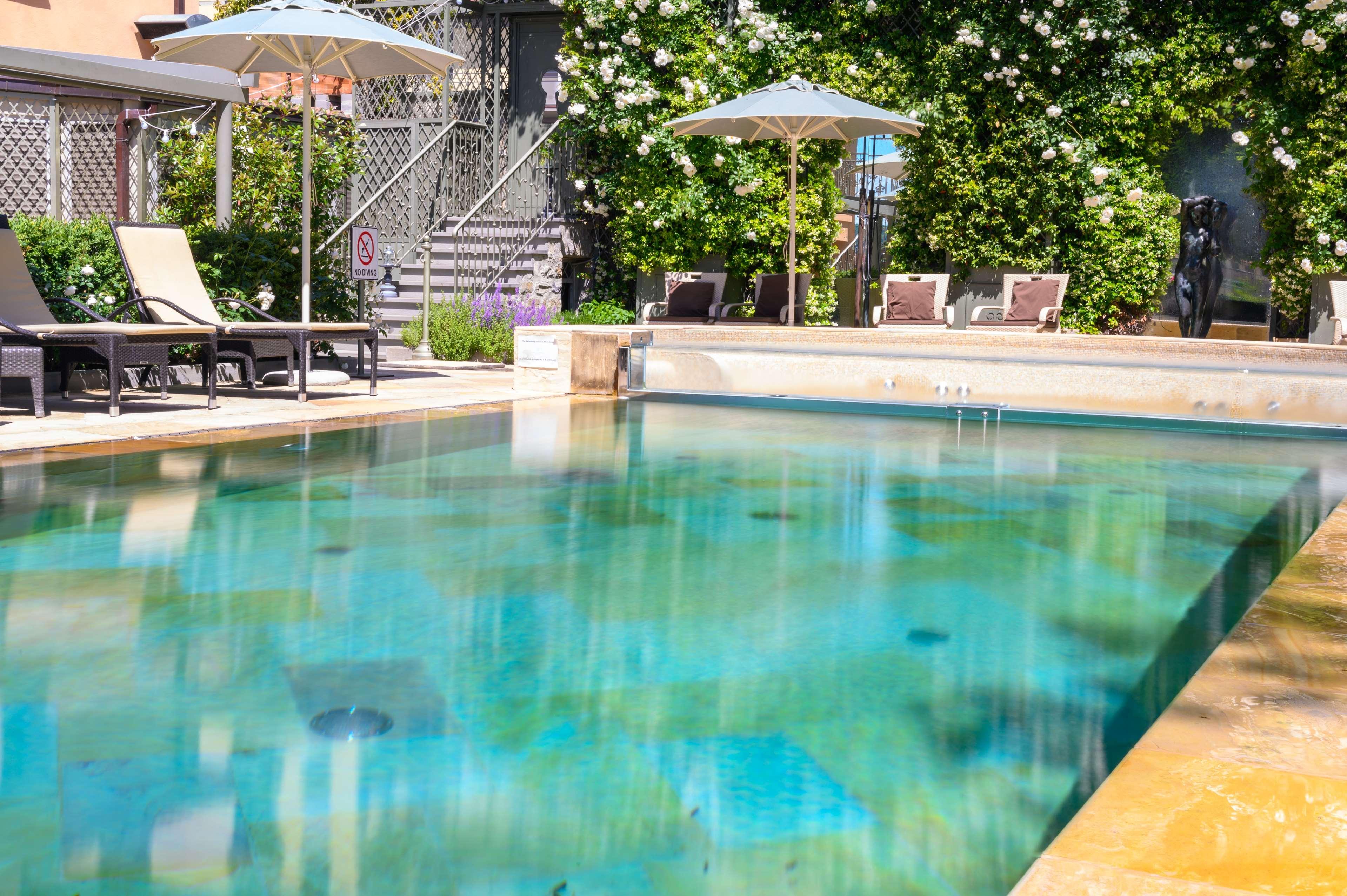 Ville Sull'Arno Firenze Kültér fotó The swimming pool at the hotel