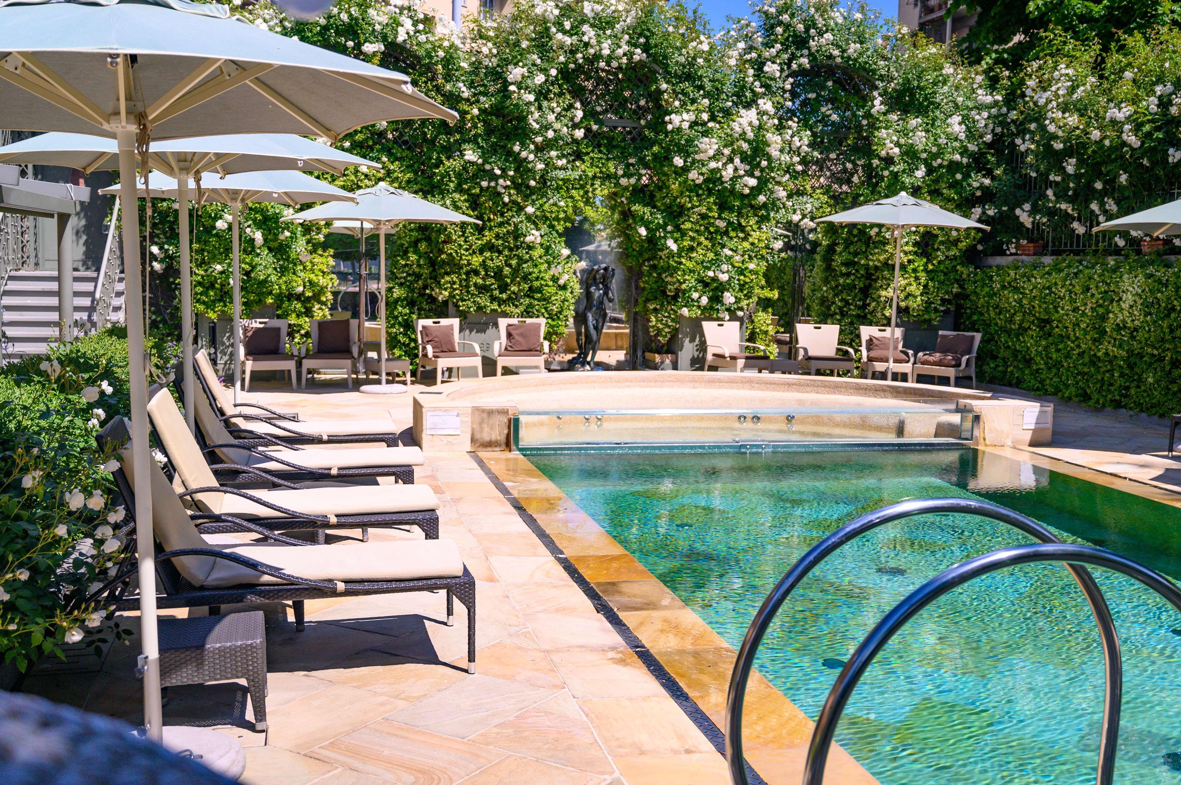 Ville Sull'Arno Firenze Kültér fotó The pool at the Mandarin Oriental, Paris