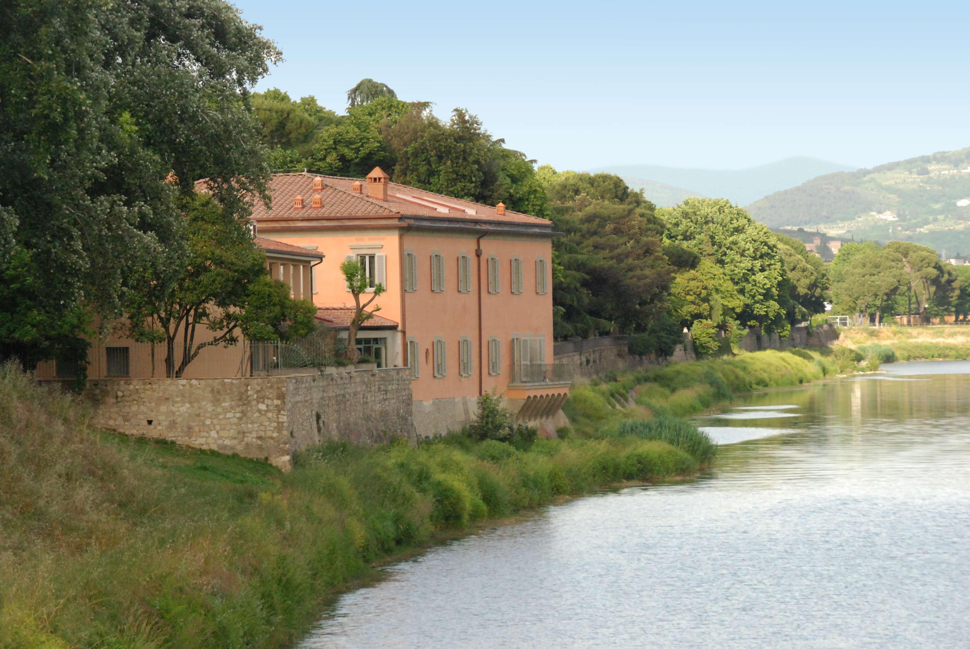 Ville Sull'Arno Firenze Kültér fotó The river at the town of Sant'Angelo in Vado